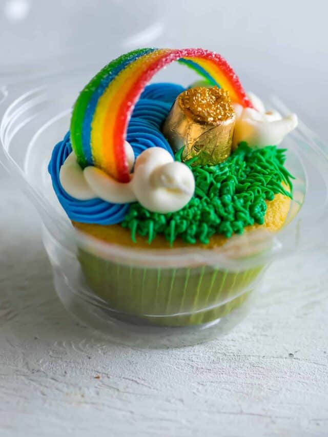 St Patricks Day Rainbow Cupcakes